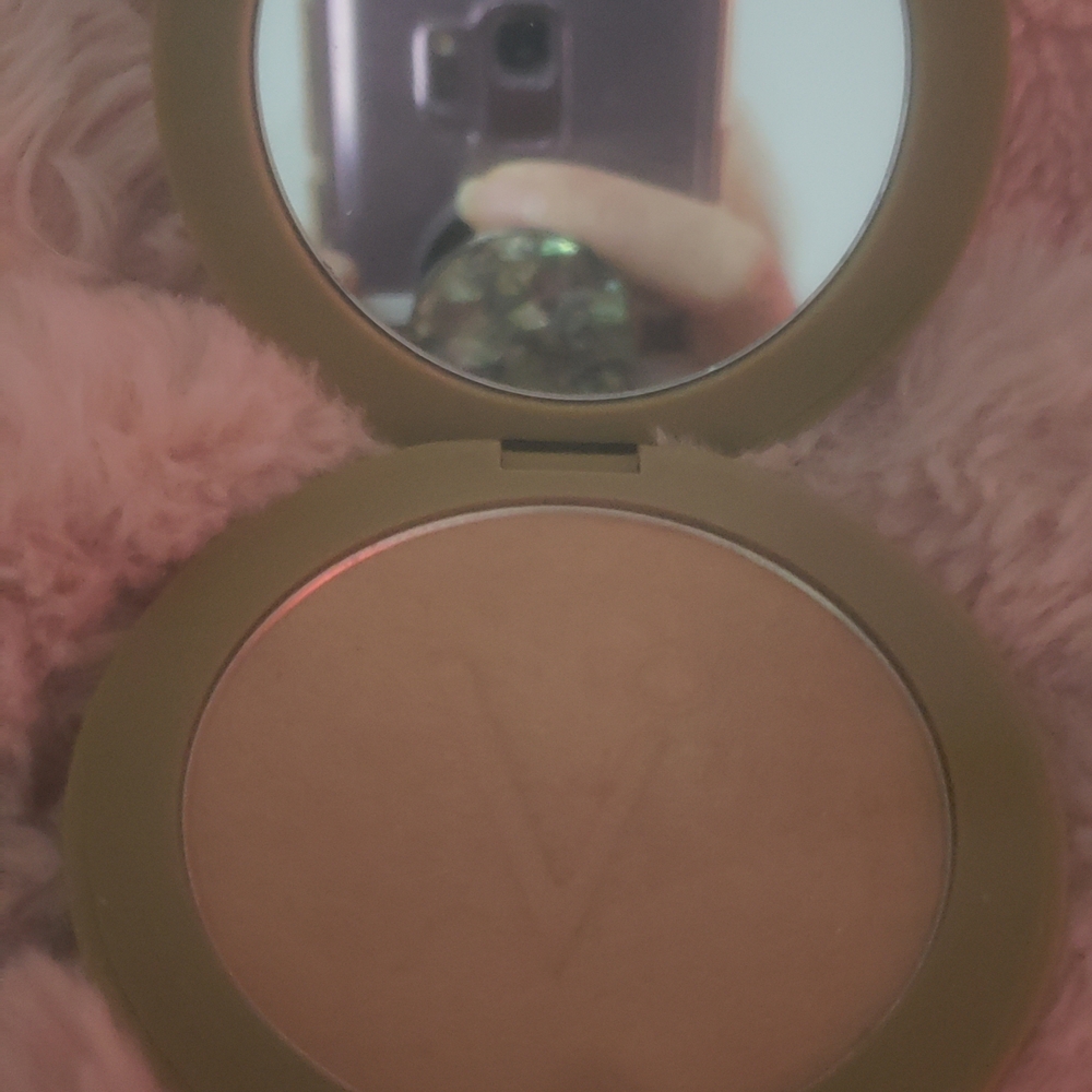 Bronzer in Warm Tan- Never Used